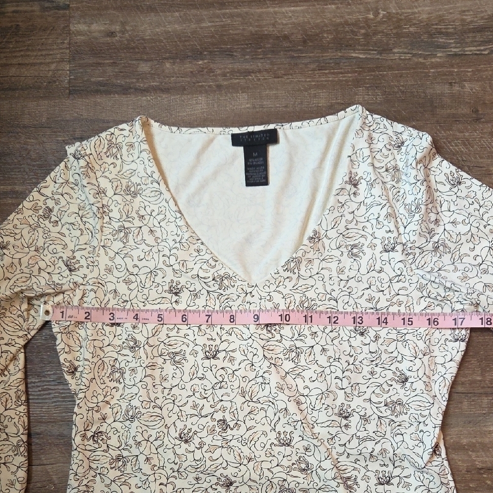 The Limited Cream Floral Blouse Size Medium - Picture 5 of 8